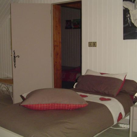 Chambre Crescia Vernouillet  ภายนอก รูปภาพ