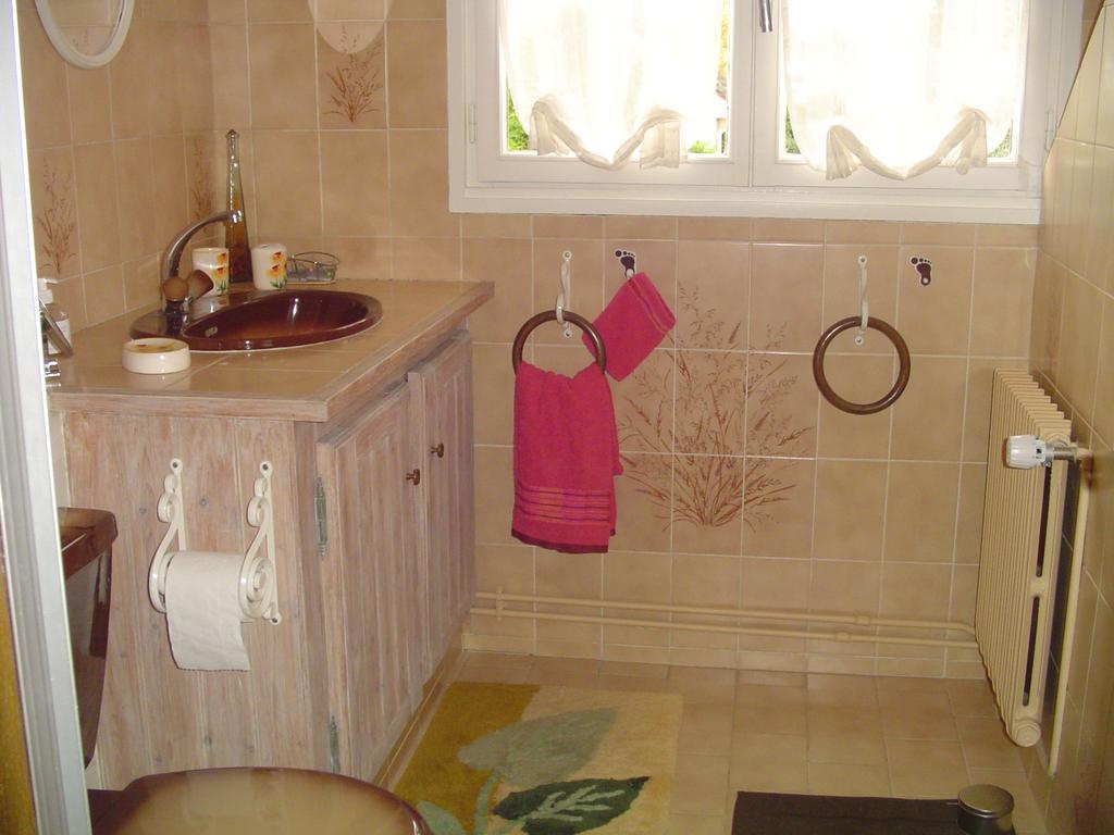 Chambre Crescia Vernouillet  ภายนอก รูปภาพ